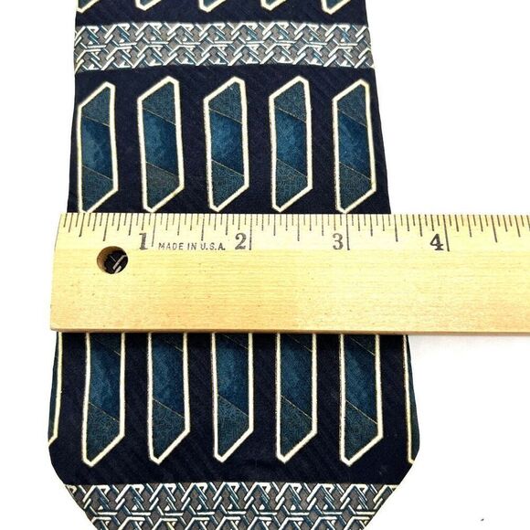 Savile Row 100% Silk Made in USA Tie Multi patterned Blue Black and White - Picture 7 of 7